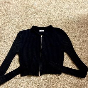 Zip up cropped and collared black long sleeve